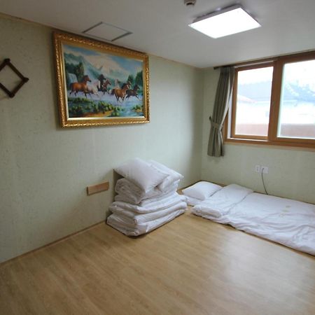 Dasomchae Hanok Stay Gwangju Metropolitan City Rom bilde